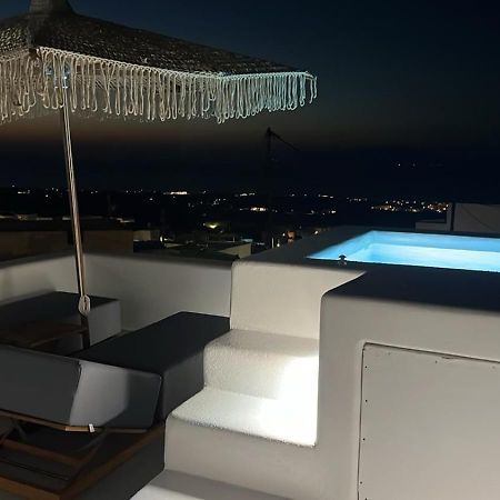 Oinos Luxury Suites Foinikia  Bagian luar foto