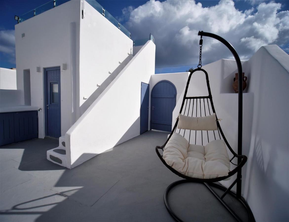Oinos Luxury Suites Foinikia  Bagian luar foto
