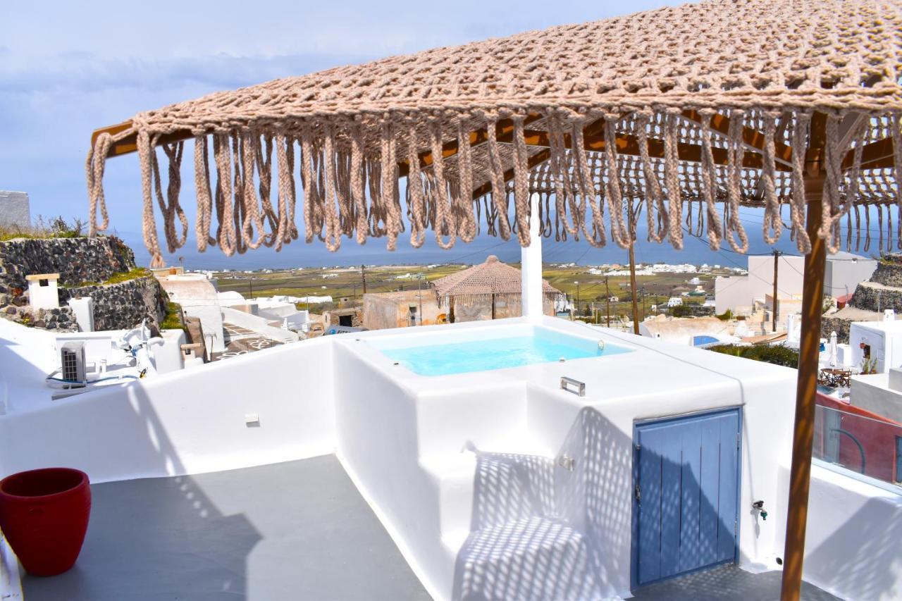 Oinos Luxury Suites Foinikia  Bagian luar foto