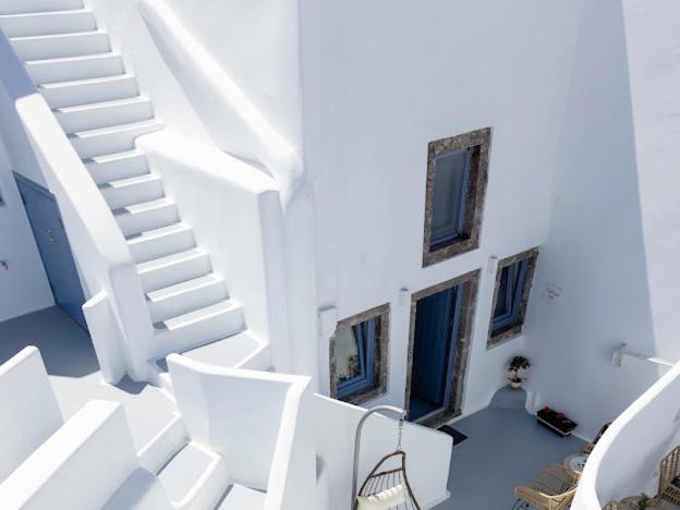 Oinos Luxury Suites Foinikia  Bagian luar foto