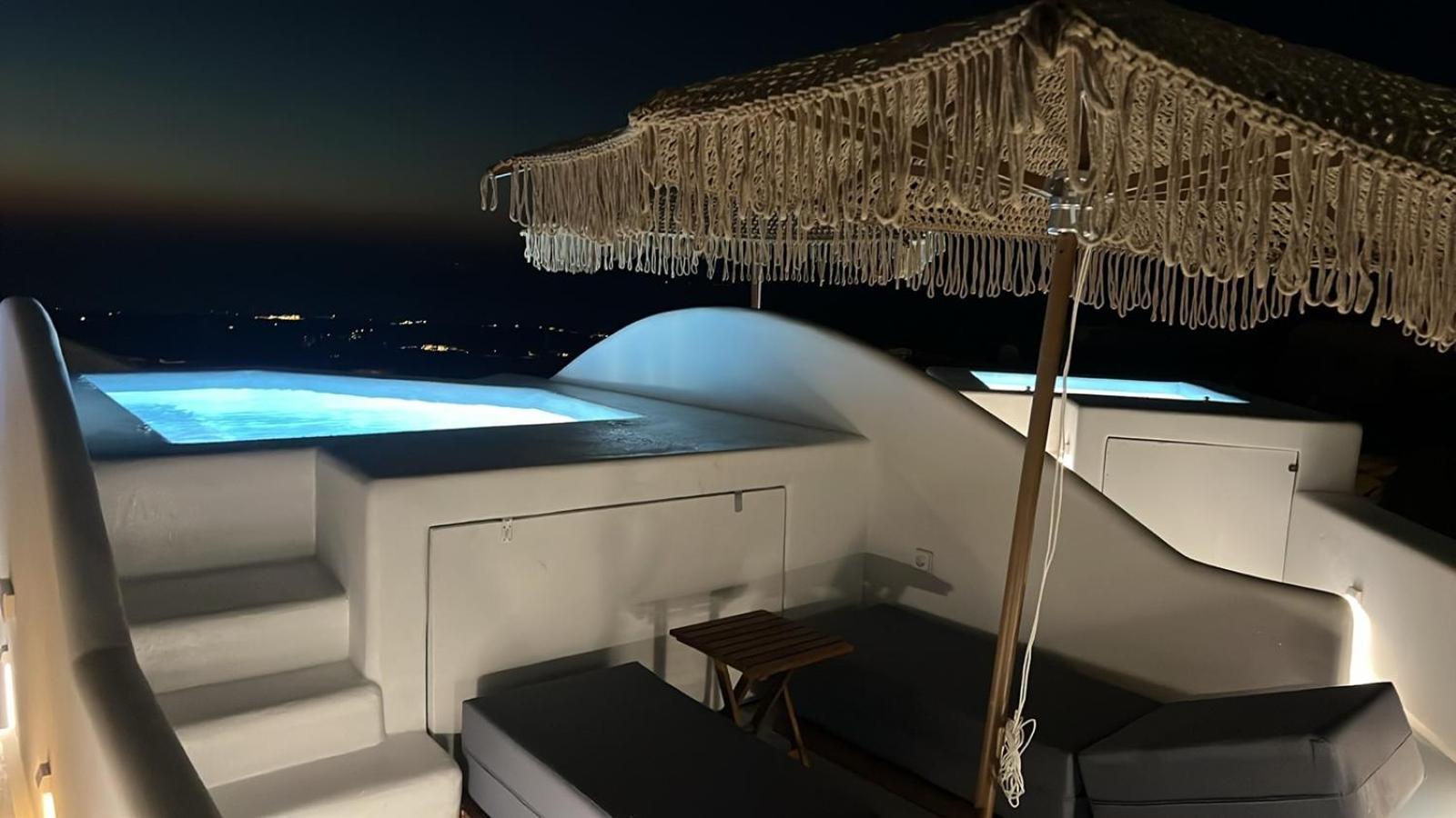Oinos Luxury Suites Foinikia  Bagian luar foto