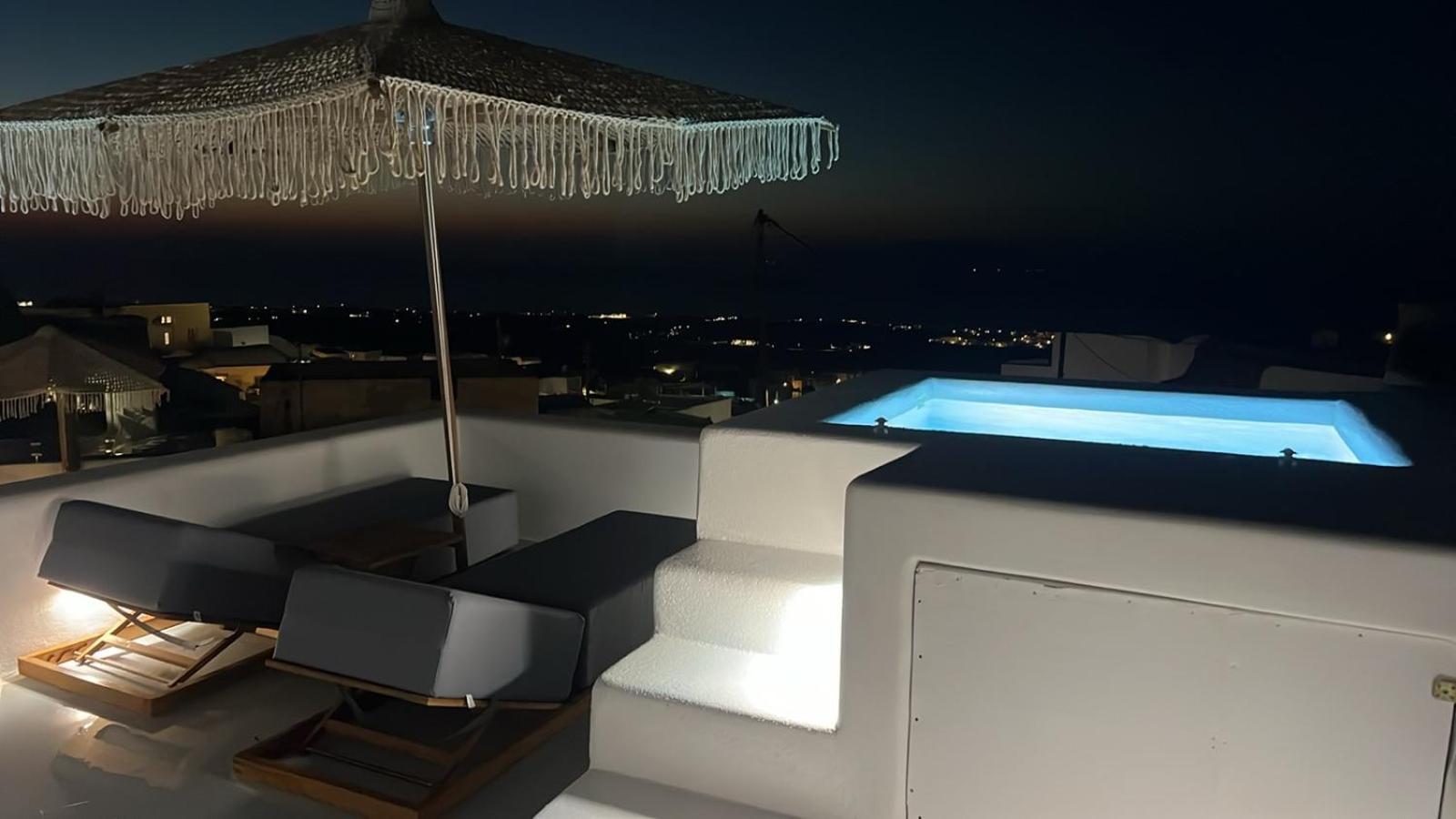 Oinos Luxury Suites Foinikia  Bagian luar foto
